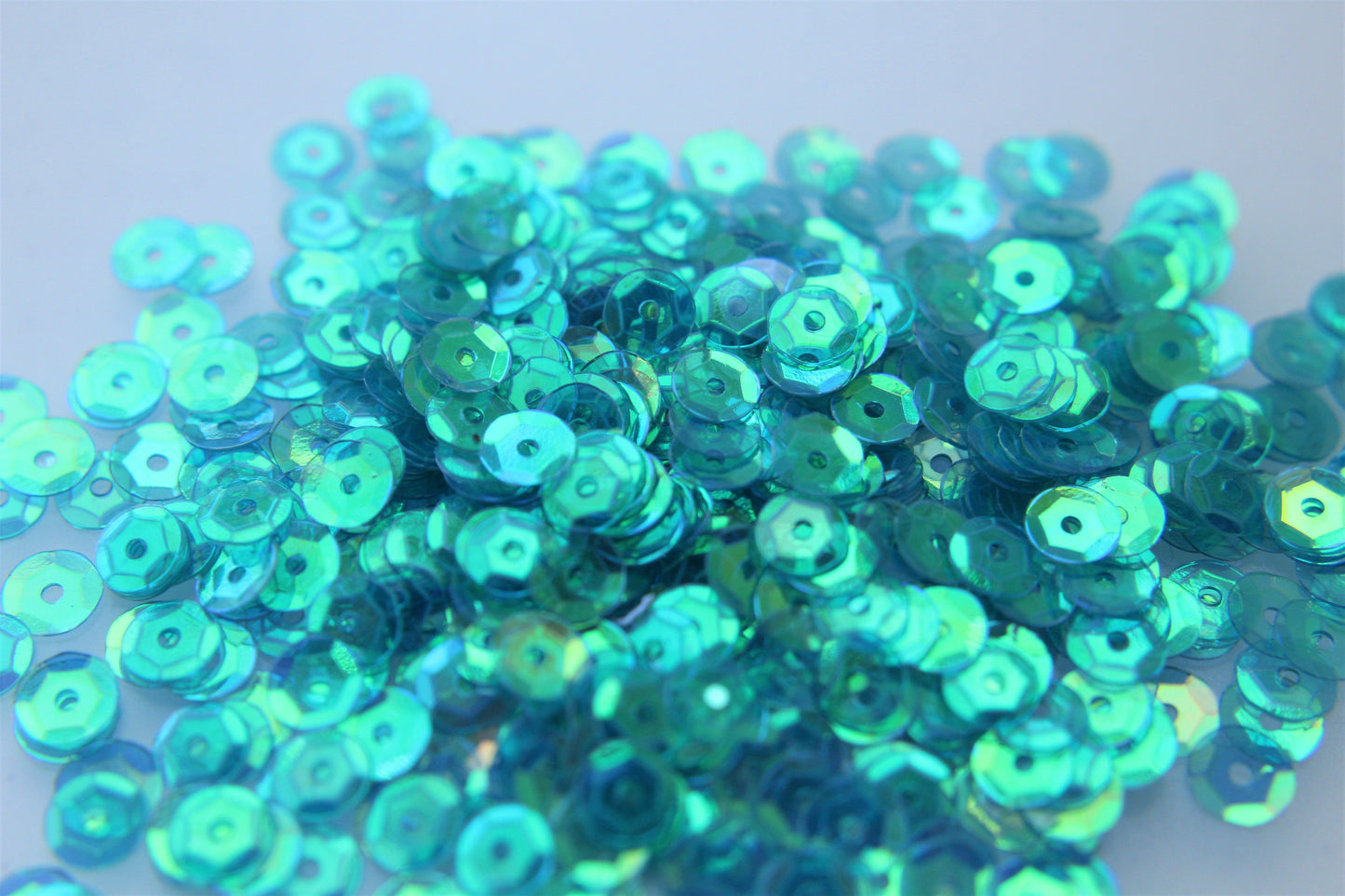 5mm Iridescent Teal Turqoise Cup Sequins