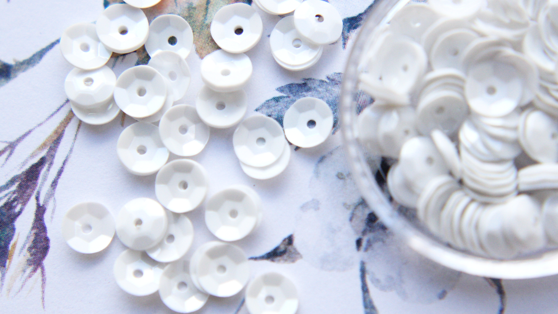 white porcelain sequins, white glossy sequins, paillettes, langlois-martin, sequins, 5mm cupped sequins, 5mm cupped, langlois martin, crafts, quilting, sewing, haute couture, broderie, embroidery, needlework